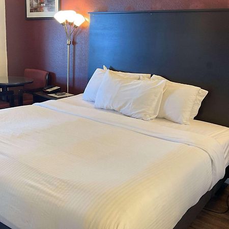 Baymont By Wyndham Petoskey Motel Luaran gambar