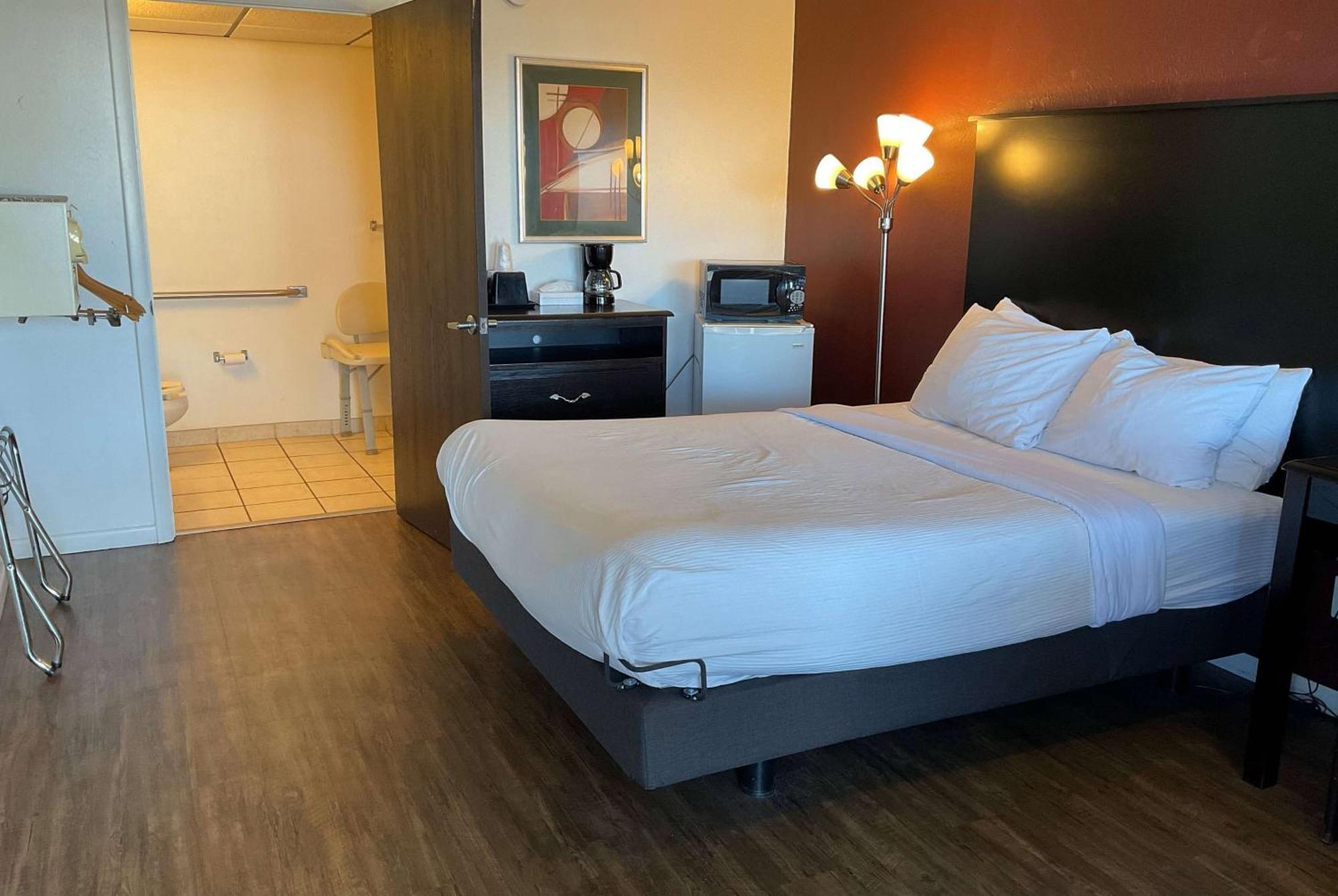 Baymont By Wyndham Petoskey Motel Luaran gambar