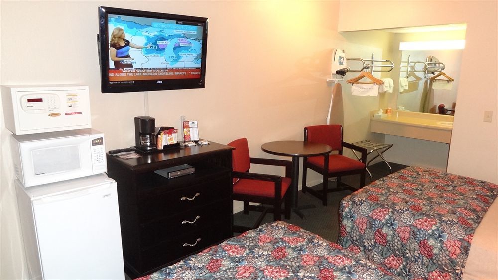 Baymont By Wyndham Petoskey Motel Luaran gambar