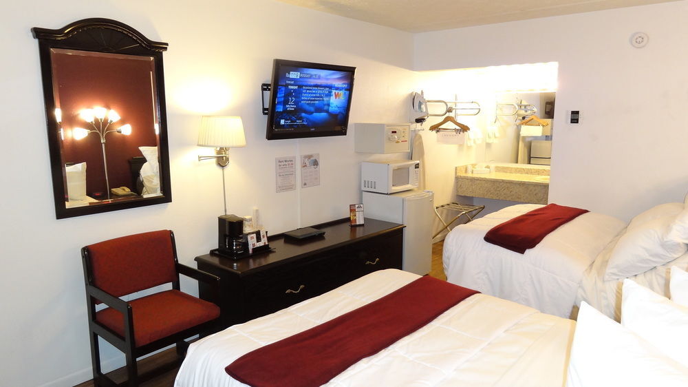Baymont By Wyndham Petoskey Motel Luaran gambar